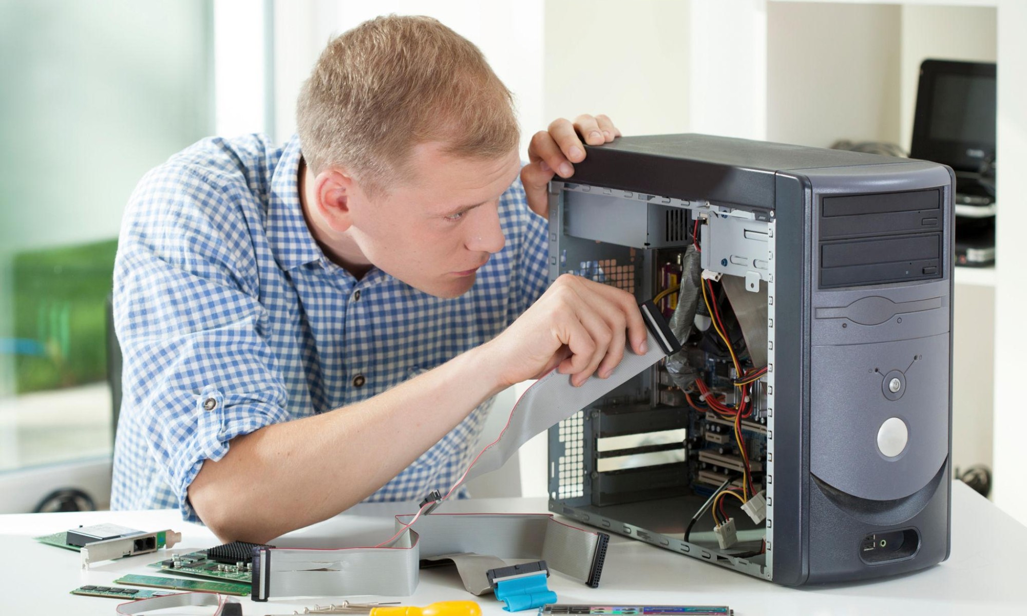 COMPUTER REPAIR