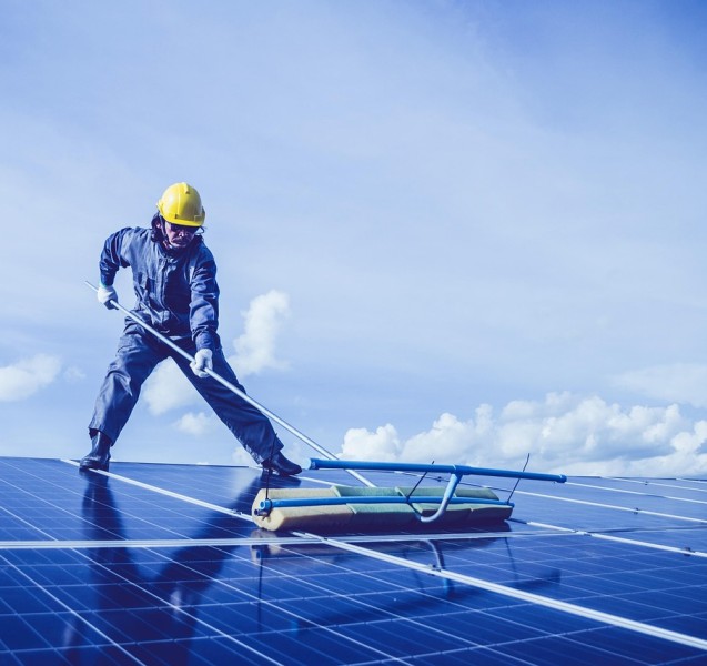 Solar Panels Cleaning
