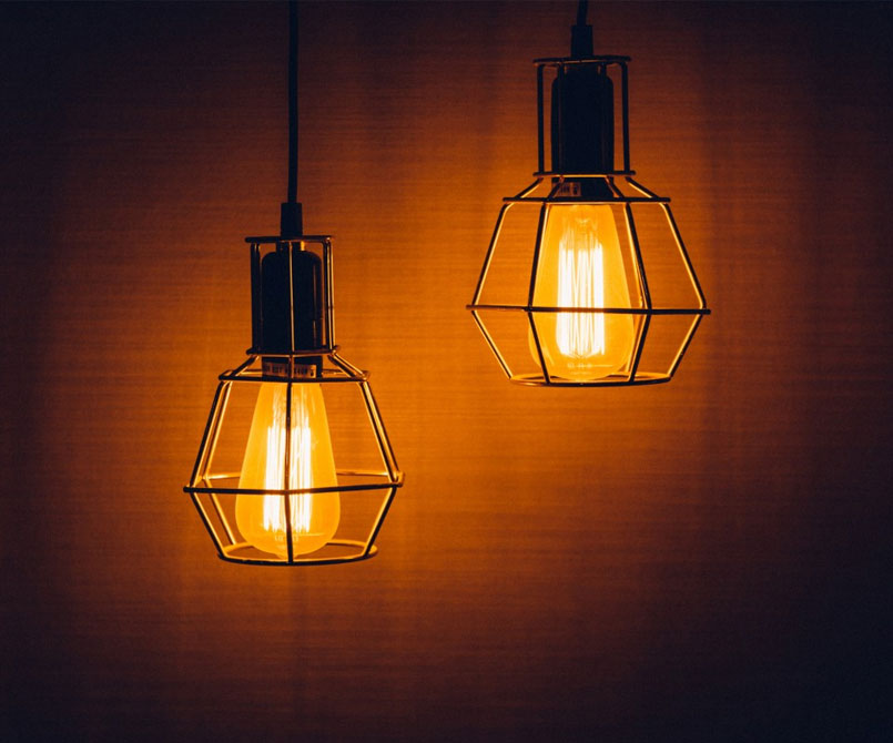 To see beauty is to see light